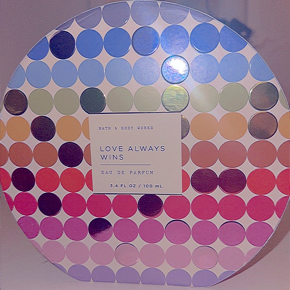 Love always wins limited addition Bath And Body Works pride perfume scent set